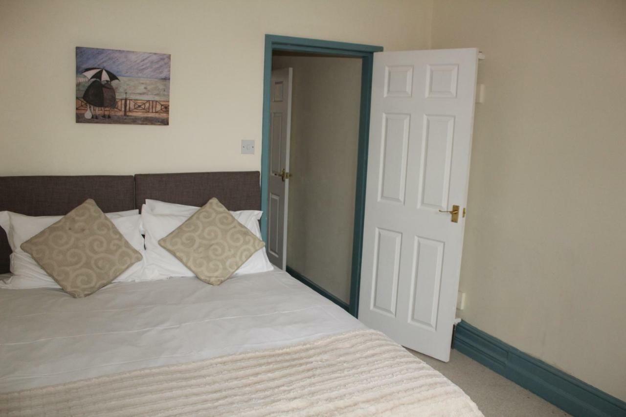 Ferienwohnung Georgian Town Flat Oswestry Exterior foto
